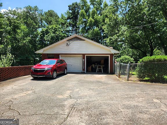 4th image of 6522 Cook Dr