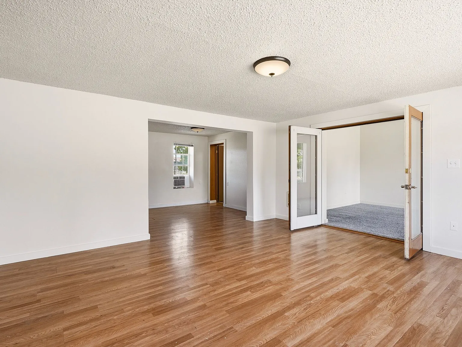 3 bed, 1850 sqft, $2,100 — Photo 4