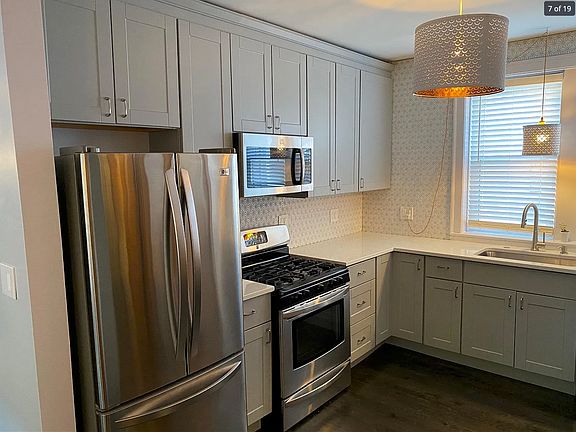 3rd image of 5806 W Altgeld St Floor 1