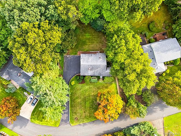 4th image of 31 Briarwood Drive