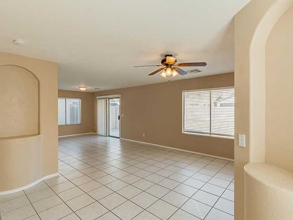 5th image of 10928 E Clovis Ave