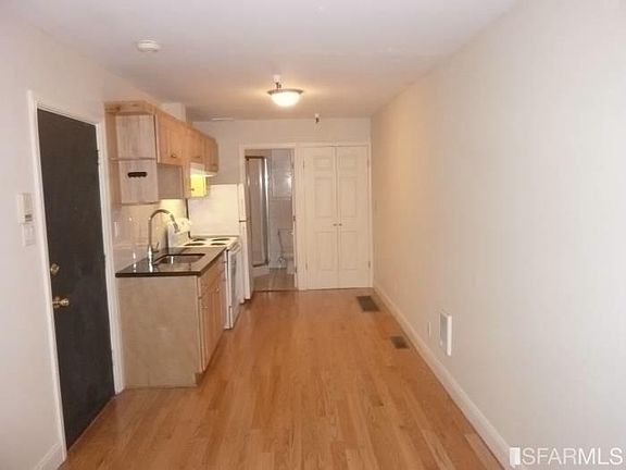 3rd image of 1880 Page St APT 8