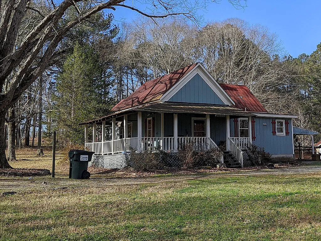 313 Pleasant Hill Rd NW photo 1