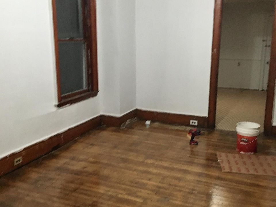 1st image of 849 Niagara St #1