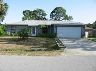 950 Serenade St NW, Palm Bay, FL 32907