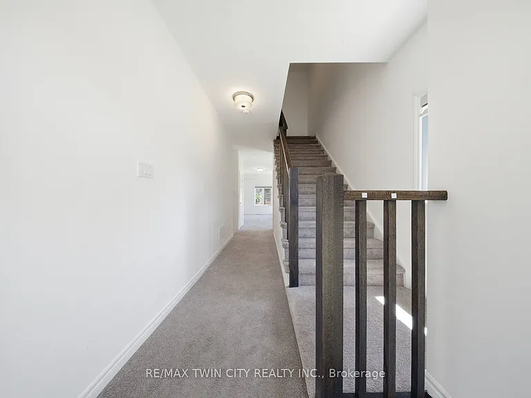 26 Copeman Ave — Photo 6