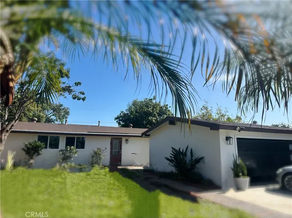 852 Towne St, Costa Mesa, CA 92627