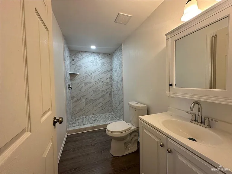 1436 Mariposa Dr — Photo 7