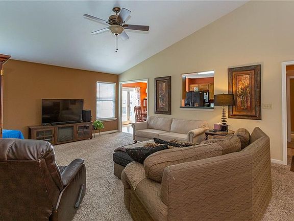 4th image of 10709 Upland Way