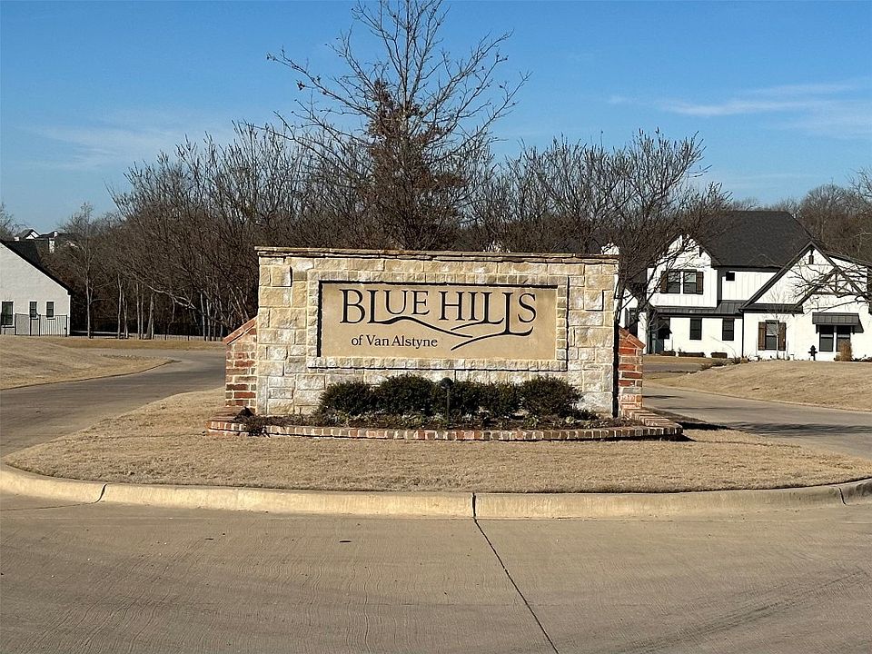 1st image of 425 Charlie Joseph Dr
