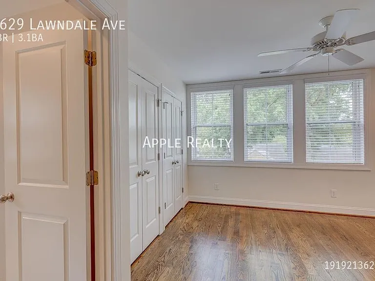 2629 Lawndale Ave — Photo 16