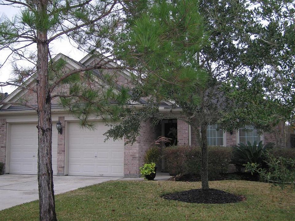 1st image of 26864 Manor Falls Dr