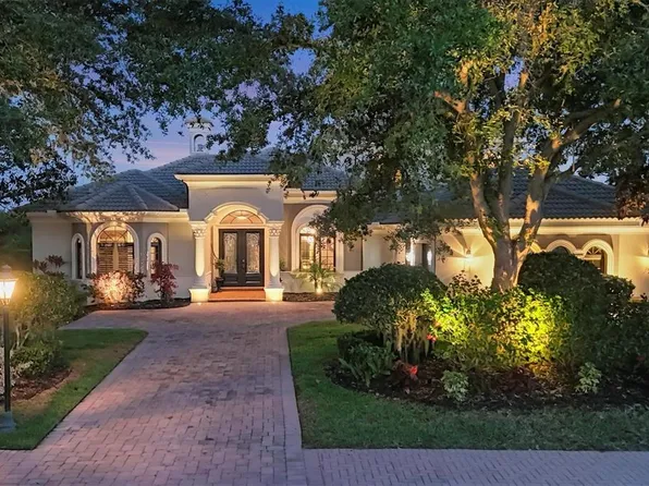 3432 Founders Club Dr, Sarasota, FL 34240