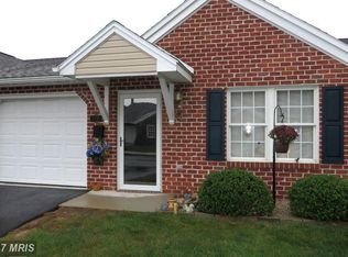 729 Fireside Dr, Shippensburg, PA 17257