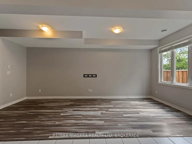 81 Grove St — Photo 6