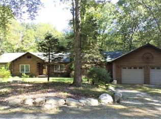 1042 Stillwater Rd, Newton, NJ 07860