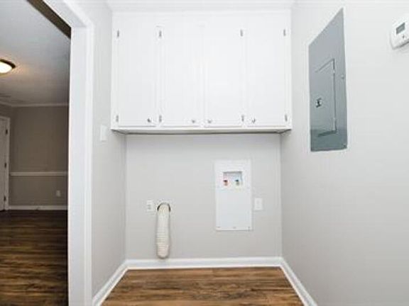 3rd image of 1605 Betz St #1601