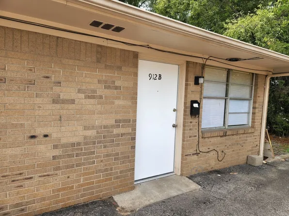 Hackberry Apartments, 900 Hackberry St #912-B, Nacogdoches, TX 75964