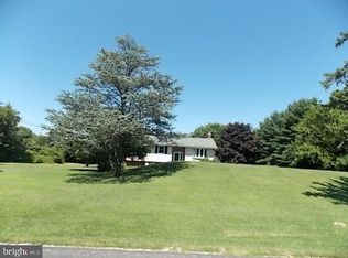 31 Barry Rd, Chalfont, PA 18914