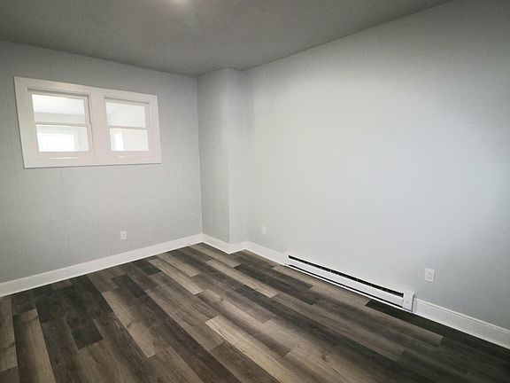 4th image of 108 E Huron St #108B