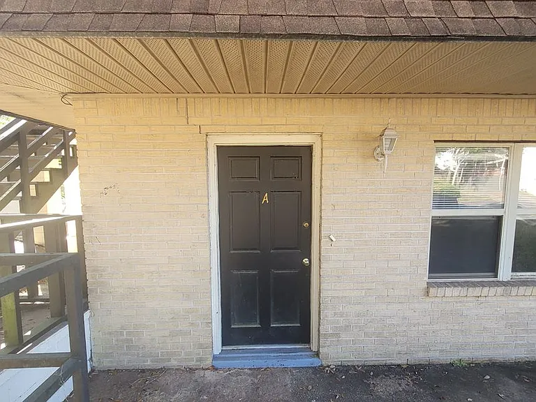 6567 Park Ave — Photo 4