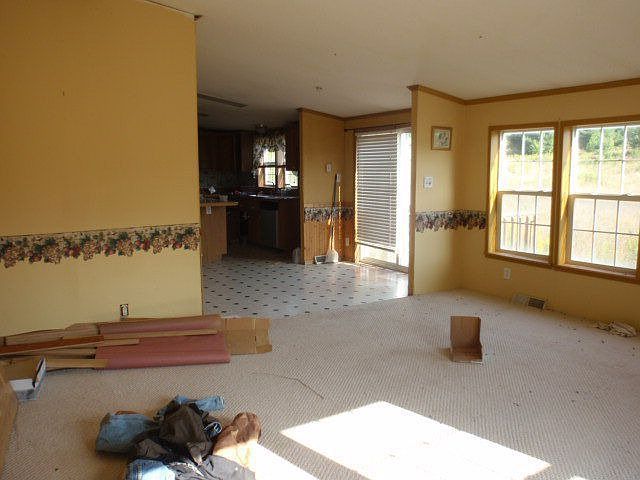2nd image of 1316 Glenn Rd