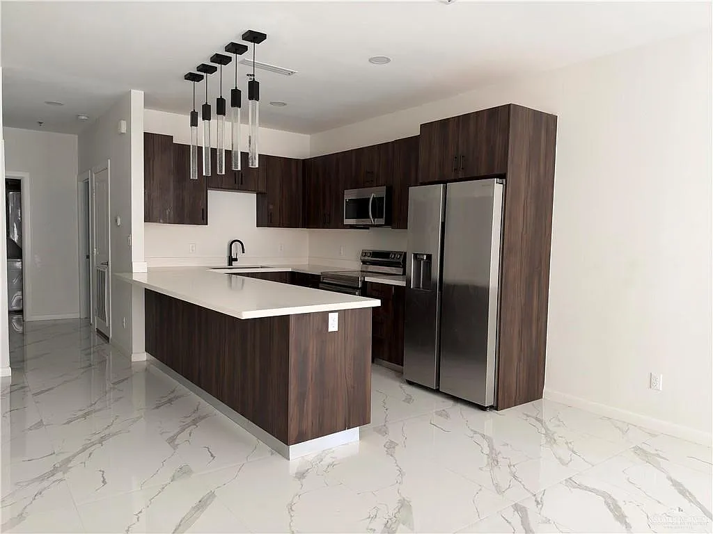 3018 S K Center St — Photo 2