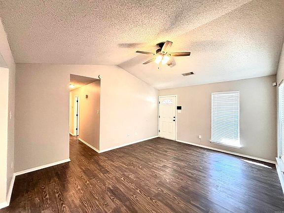 4th image of 408 Bryant Meadows Dr