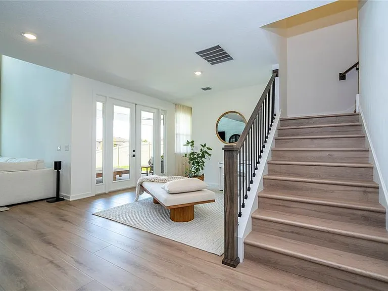 2184 Broadbrook Dr — Photo 37