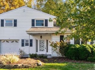 92 Karen Pl, Edison, NJ 08817