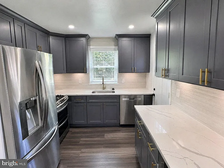 2913 Fairlawn St — Photo 10