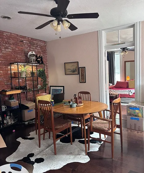 Livingroom/office #1