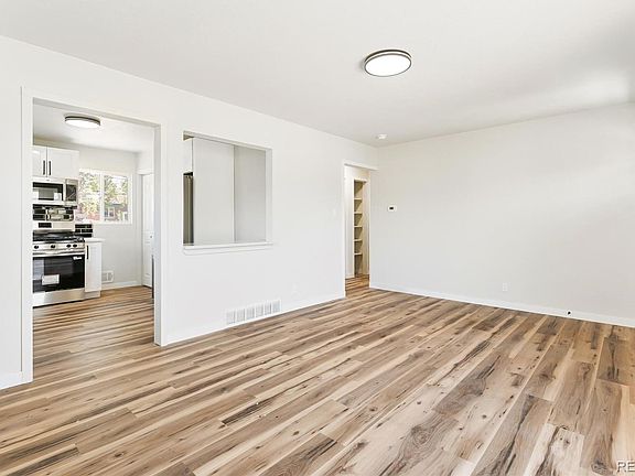 4th image of 7108 Huron Street