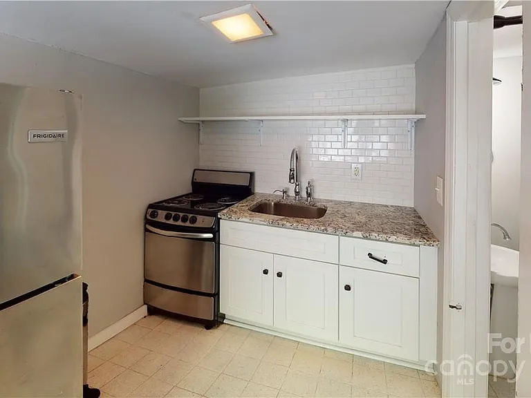428 Hawthorne Ln #9 — Photo 7