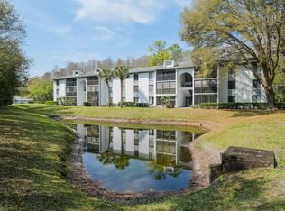 1372 Pine Ridge Cir E APT G2, Tarpon Springs, FL 34688