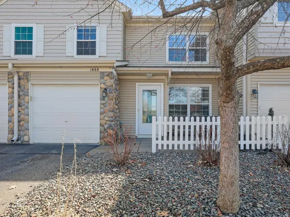 1888 Wildflower Ct, Shoreview, MN 55126