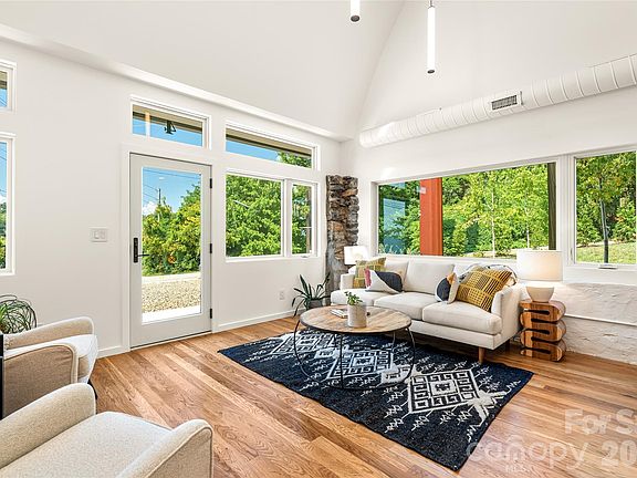 4th image of 4 Roberts St