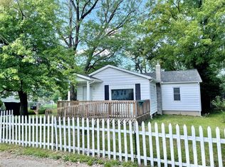 660 Leva St, Hillsboro, IL 62049