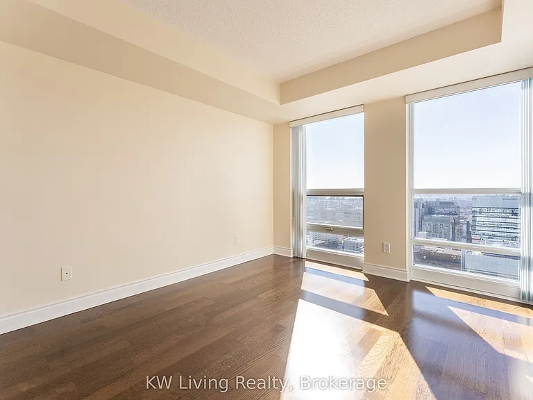 763 Bay St #4009 — Photo 7