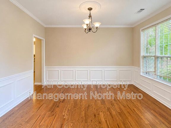 5th image of 2720 Two Rock Ct