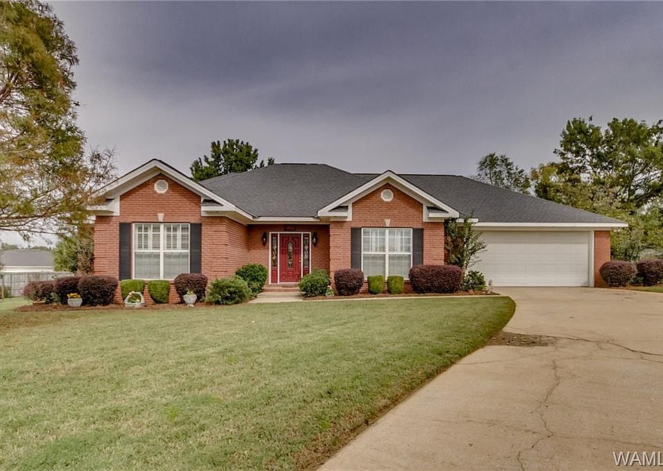 1st image of 8669 Hillcrest Dr