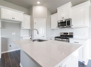 10320 SW 55th Ter, Mustang, OK 73064