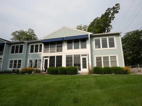 700 S Lakeside Dr APT 4, Syracuse, IN 46567