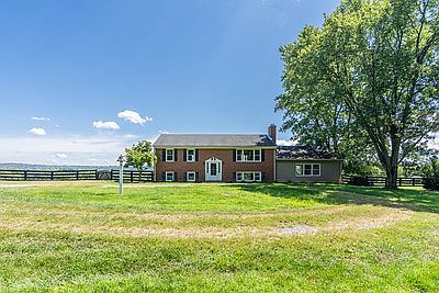 2nd image of 14670 Creek Ln