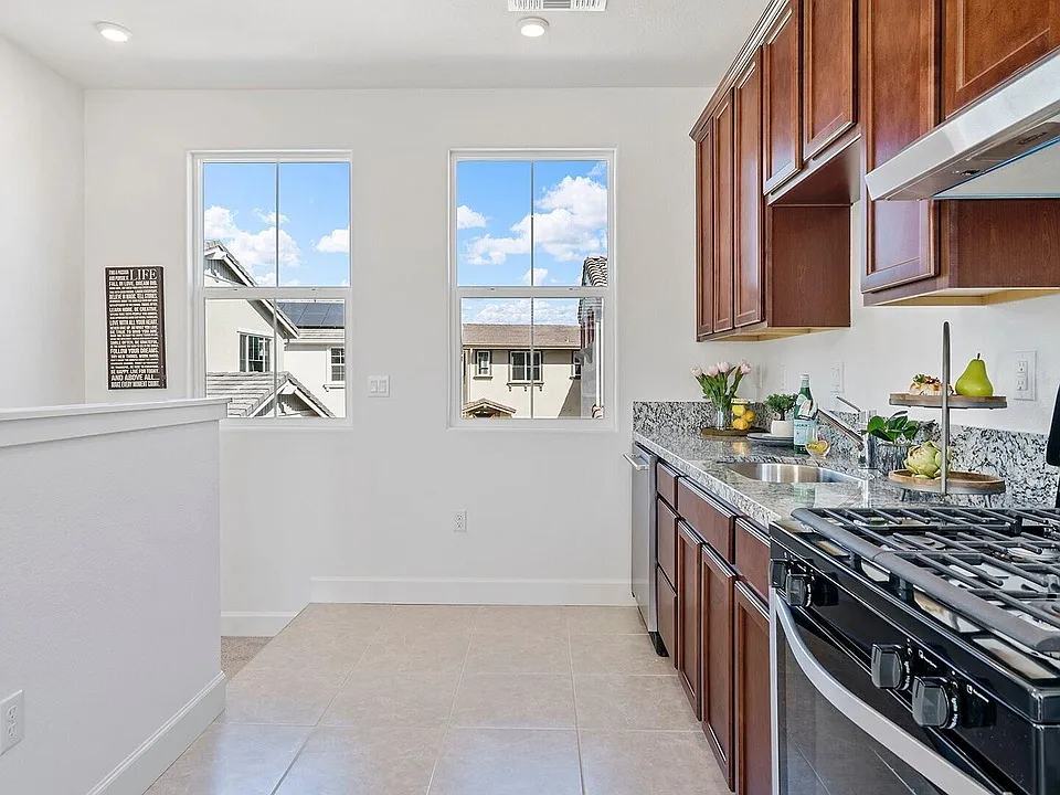268 E Central Pkwy