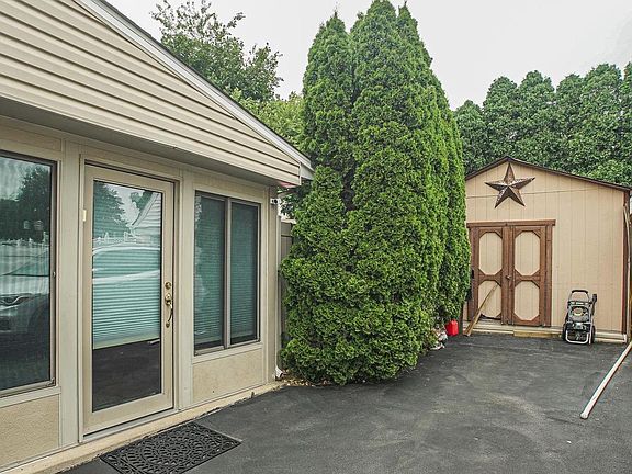 5th image of 515 Forest Hills Ave