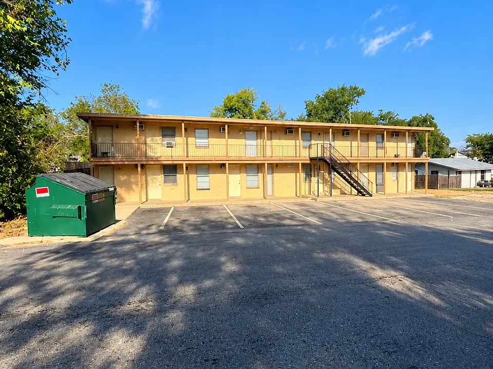 613 Stringer St #7