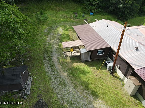 5th image of 180 Grady Langley Rd