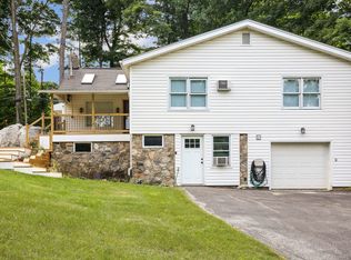 23 Glenacom Rd, Mahopac, NY 10541