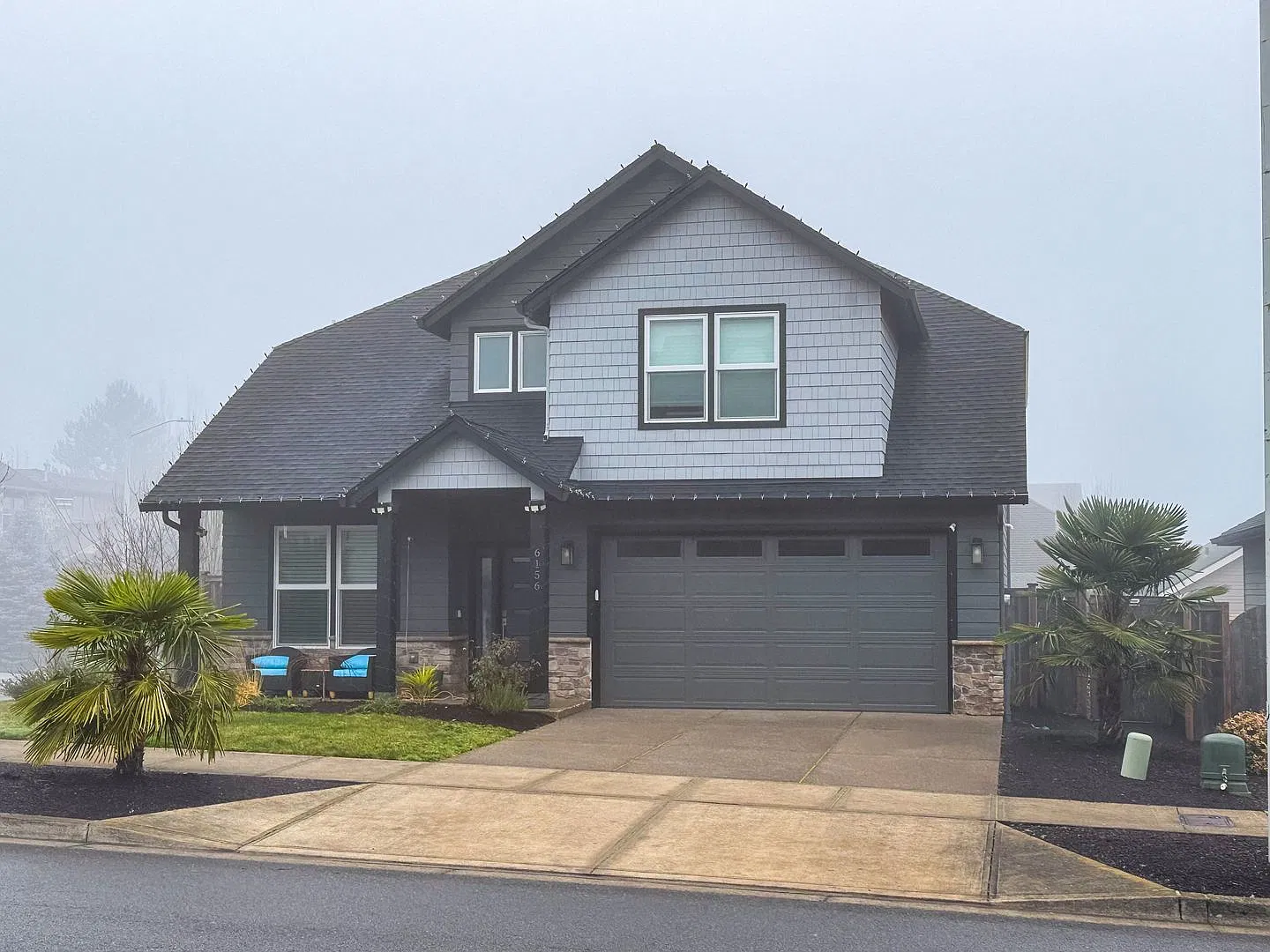Amazing Five Bedroom Home in Desirable South Gateway Neighborhood of Salem — Photo 1